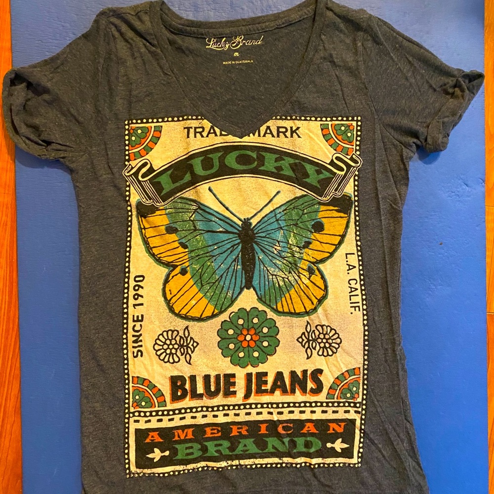 Lucky Brand butterfly Vneck tee M